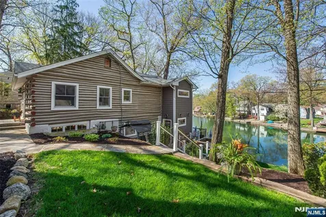 393 Lakeview Avenue Ringwood NJ 07456