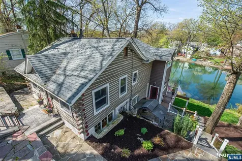 393 Lakeview Avenue Ringwood NJ 07456