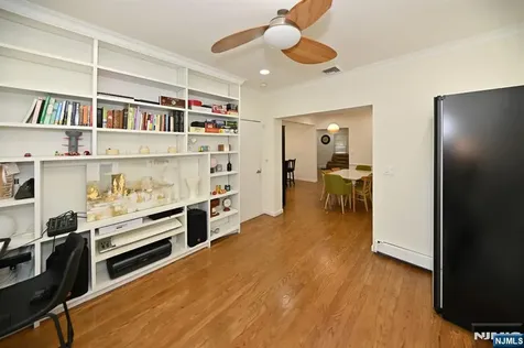 33 Parkway Maywood NJ 07607