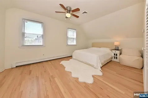 33 Parkway Maywood NJ 07607