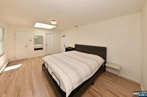 33 Parkway Maywood NJ 07607