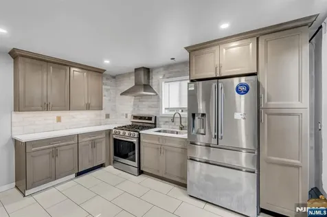 297 Hamilton Place Hackensack NJ 07601