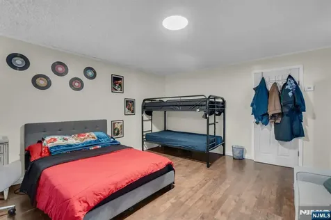 297 Hamilton Place Hackensack NJ 07601