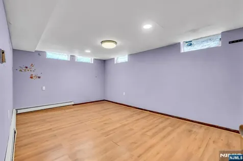297 Hamilton Place Hackensack NJ 07601