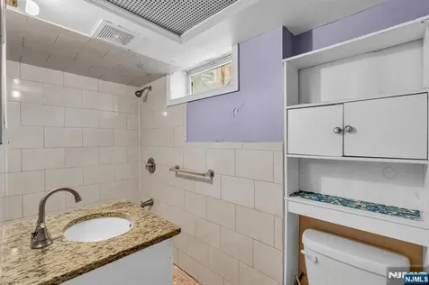 297 Hamilton Place Hackensack NJ 07601