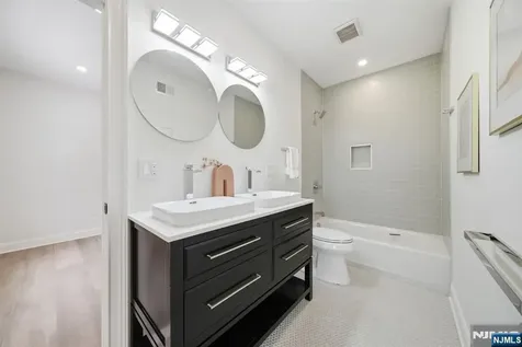 28 Irving Street Montclair NJ 07042