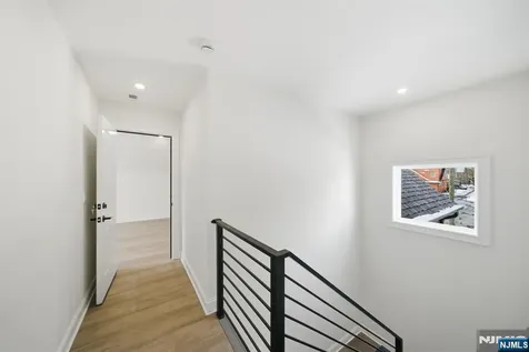 28 Irving Street Montclair NJ 07042