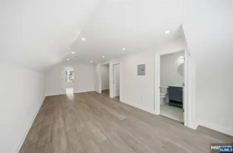 28 Irving Street Montclair NJ 07042