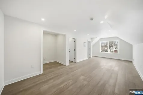 28 Irving Street Montclair NJ 07042