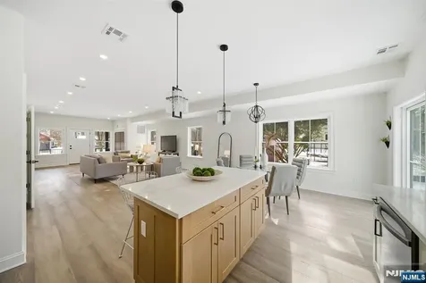28 Irving Street Montclair NJ 07042