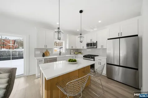 28 Irving Street Montclair NJ 07042