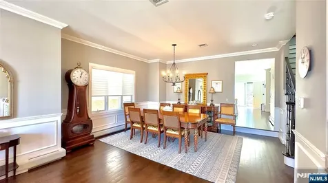 330 8th Street Palisades Park NJ 07650