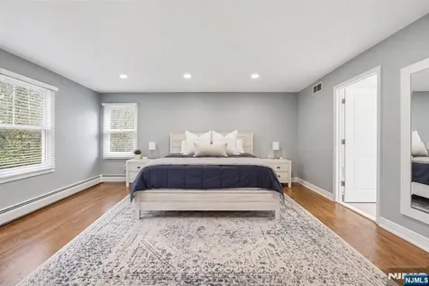19 Blueberry Court Mahwah NJ 07430