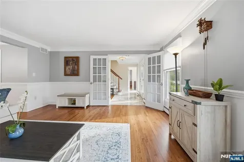 19 Blueberry Court Mahwah NJ 07430