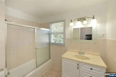 142 Grand Avenue Hawthorne NJ 07506