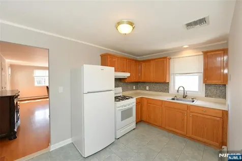 142 Grand Avenue Hawthorne NJ 07506