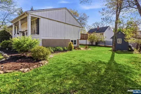 23 Hancock Drive West Milford NJ 07480