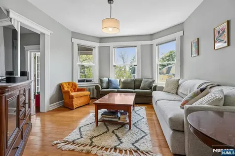 194 Hillside Avenue Glen Ridge NJ 07028