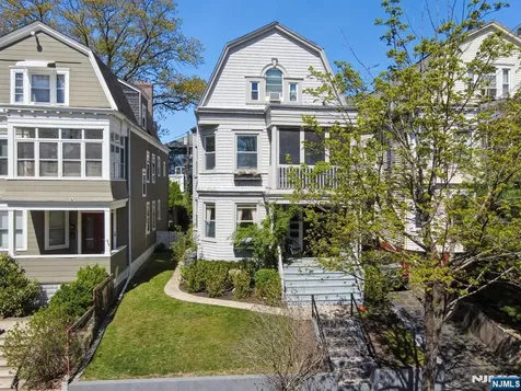 194 Hillside Avenue Glen Ridge NJ 07028