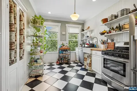 194 Hillside Avenue Glen Ridge NJ 07028