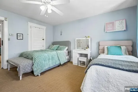 194 Hillside Avenue Glen Ridge NJ 07028