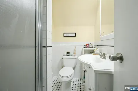 194 Hillside Avenue Glen Ridge NJ 07028