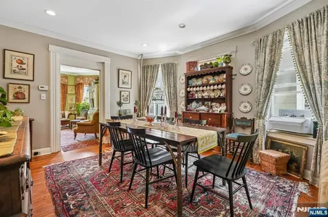 194 Hillside Avenue Glen Ridge NJ 07028