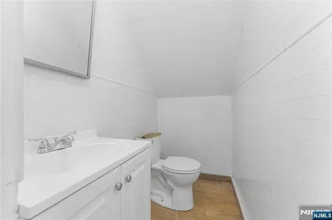 15 Putnam Place Clifton NJ 07011
