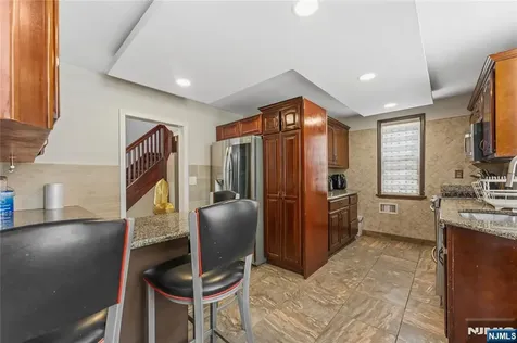 15 Putnam Place Clifton NJ 07011