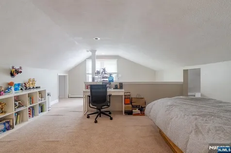 138 Summit Avenue New Milford NJ 07646