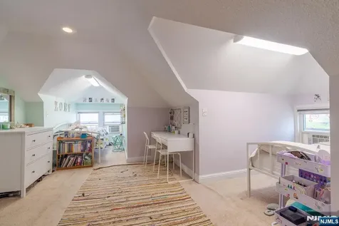 138 Summit Avenue New Milford NJ 07646