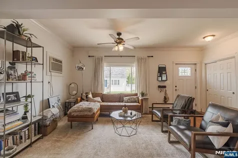 138 Summit Avenue New Milford NJ 07646