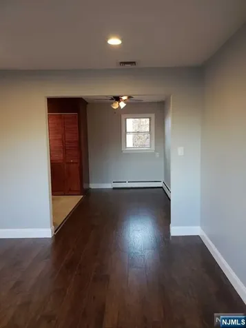 32 John Street Lodi NJ 07644
