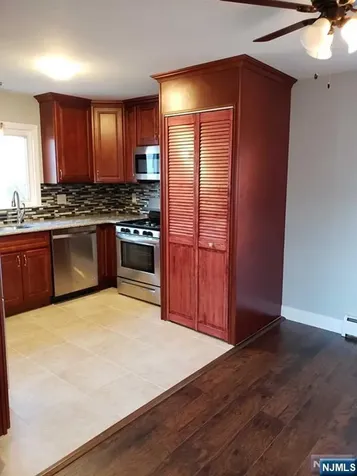 32 John Street Lodi NJ 07644