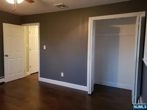 32 John Street Lodi NJ 07644