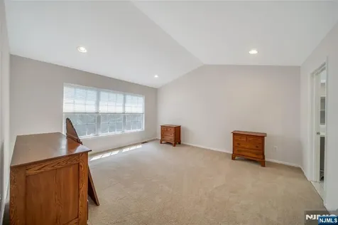 114 Ridge Drive Pompton Lakes NJ 07442