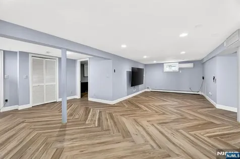 266 Central Avenue Paramus NJ 07652