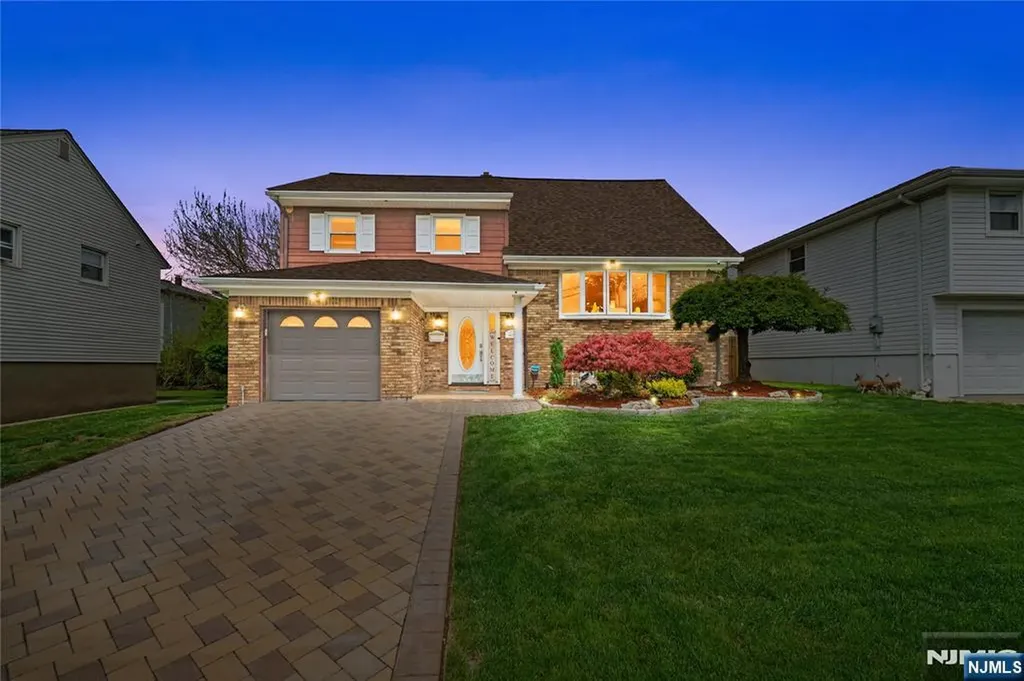 425 Victor Street Saddle Brook NJ 07663