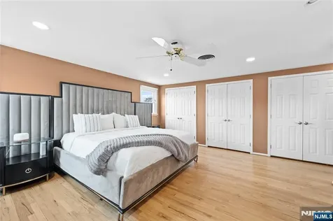 425 Victor Street Saddle Brook NJ 07663