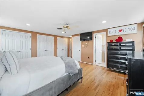 425 Victor Street Saddle Brook NJ 07663