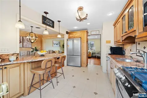 425 Victor Street Saddle Brook NJ 07663