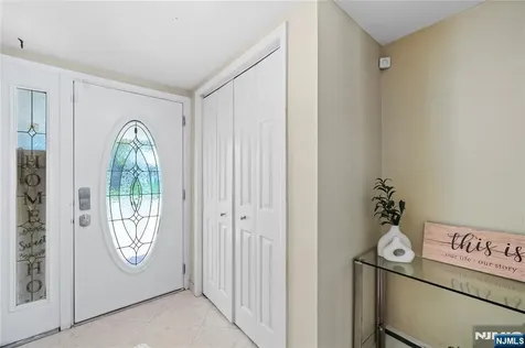 425 Victor Street Saddle Brook NJ 07663