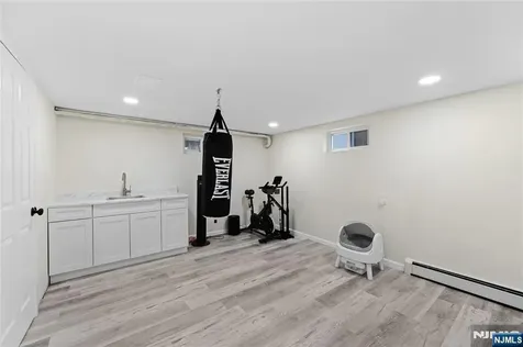 425 Victor Street Saddle Brook NJ 07663