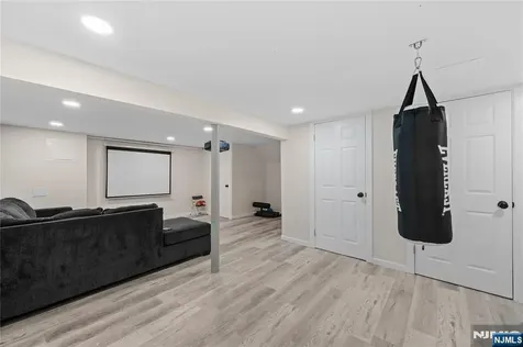 425 Victor Street Saddle Brook NJ 07663
