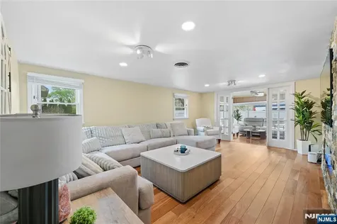 425 Victor Street Saddle Brook NJ 07663