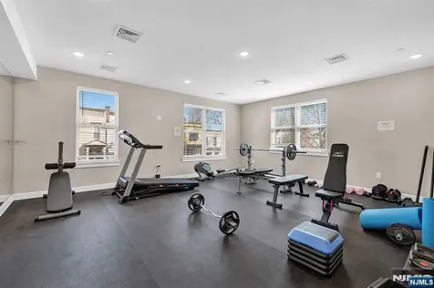 974 Summit Newark NJ 07307