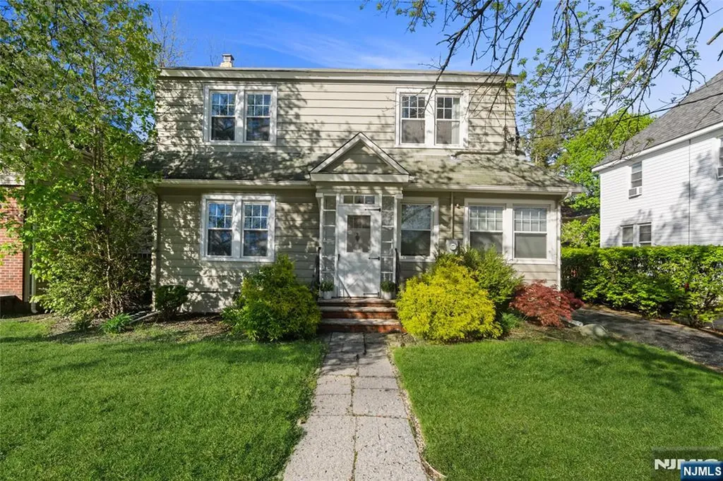 59 W Passaic Street Maywood NJ 07607