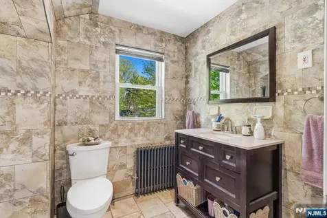153 Tryon Avenue Englewood NJ 07631