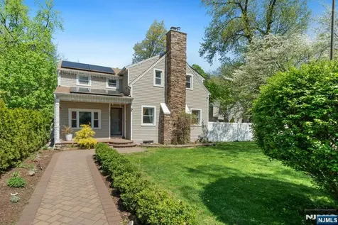 153 Tryon Avenue Englewood NJ 07631