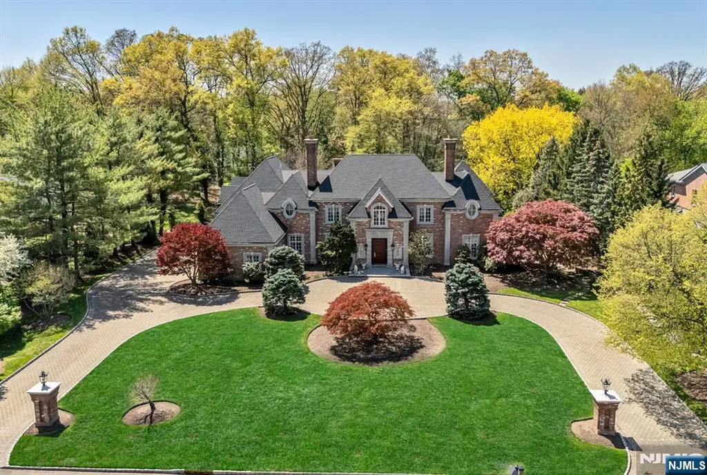 366 E Madison Avenue Cresskill NJ 07626